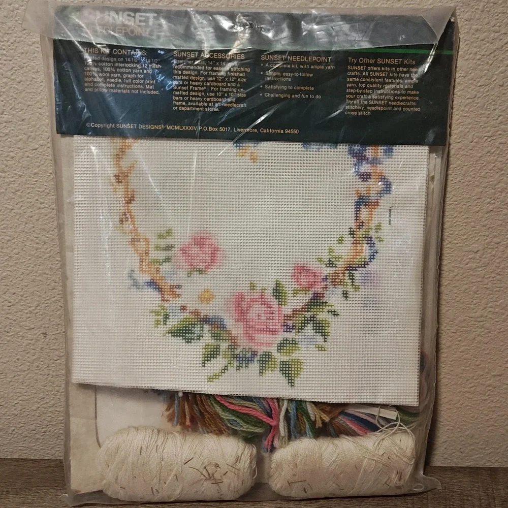 Vintage Sunset‎ Needlepoint Kit 6792 Sentimental Keepsake Heart 25th Anniversary